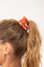 Charger l'image dans la galerie, Gallery: Rio De Sol Chouchou Maracai Scrunchie