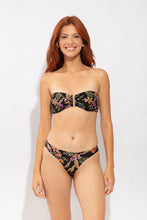 Charger l'image dans la galerie, Model Front: Rio De Sol Haut Top Flora Sara