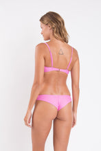 Charger l'image dans la galerie, Model Back: Rio De Sol Haut Top Milkshake Bandeau-Crispy