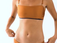 Charger et lire la vidéo dans la visionneuse de la Galerie, Video: Rio De Sol Ensemble Set Nocciola Bandeau-Reto High-Leg