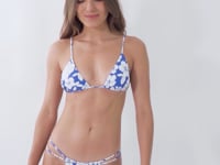 Charger et lire la vidéo dans la visionneuse de la Galerie, Video: Wednesday In Hawaii By Rio De Sol Haut Top Pua-Pacifica Ana