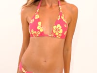 Charger et lire la vidéo dans la visionneuse de la Galerie, Video: Wednesday In Hawaii By Rio De Sol Haut Top Pua-Guava Mel