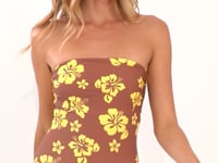 Charger et lire la vidéo dans la visionneuse de la Galerie, Video: Wednesday In Hawaii By Rio De Sol Une Pièce Pua-Coco-Lilikoi Aloha