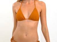 Charger et lire la vidéo dans la visionneuse de la Galerie, Video: Rio De Sol Ensemble Set Ferrugo Tri-Inv Cheeky-Tie