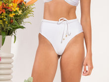 Charger l'image dans la galerie, Image 13: Rio De Sol Bas Bottom Shimmer-White Belted-High-Waist