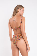 Charger l'image dans la galerie, Model Back: Rio De Sol Ensemble Set Bouquet Bliss Hotpants