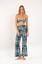 Charger l'image dans la galerie, Model Front: Rio De Sol Pantalon De Plage Azule Murana Pants
