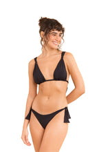 Charger l'image dans la galerie, Model Front: Rio De Sol Bas Bottom Dots-Black Italy
