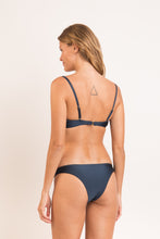Charger l'image dans la galerie, Model Back: Rio De Sol Haut Top Shark Bandeau-Joy
