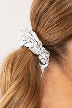 Charger l'image dans la galerie, Image 03: Rio De Sol Chouchou Linea-White Scrunchie
