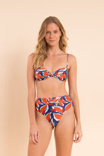 Charger l'image dans la galerie, Image 09: Rio De Sol Ensemble Set Leaves Bandeau-Joy Hotpants
