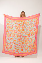 Charger l'image dans la galerie, Model Front: Rio De Sol Pareo Ditsy-Sky Canga
