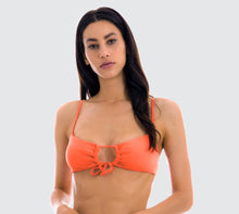 Charger l'image dans la galerie, Model Front: Rio De Sol Haut Top Light-Peach Mila
