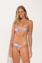 Charger l'image dans la galerie, Model Front: Rio De Sol Bas Bottom River Frufru
