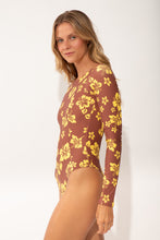 Charger l'image dans la galerie, Image 03: Wednesday In Hawaii By Rio De Sol Une Pièce Pua-Coco-Lilikoi Surf
