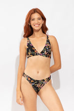 Charger l'image dans la galerie, Model Front: Rio De Sol Bas Bottom Flora Essential-Comfy
