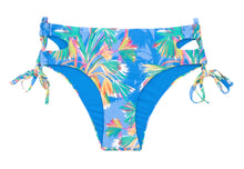 Charger l'image dans la galerie, Product Front: Rio De Sol Bas Bottom Treetop Madrid
