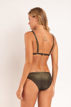 Charger l'image dans la galerie, Model Back: Rio De Sol Ensemble Set Radiante-Black Alba Essential-Comfy

