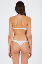 Charger l'image dans la galerie, Model Back: Rio De Sol Bas Bottom Shimmer-White Nice-Fio
