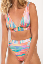 Charger l'image dans la galerie, Image 07: Rio De Sol Ensemble Set River Halter-Cos Hotpant-Cos
