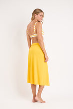 Charger l'image dans la galerie, Model Back: Rio De Sol Jupe De Page Bio-Luz-Solar Long Skirt Knot
