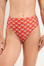 Charger l&#39;image dans la galerie, Bottom Floral-Scales Hotpants
