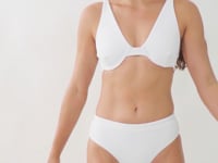 Charger et lire la vidéo dans la visionneuse de la Galerie, Video: Rio De Sol Bas Bottom Sand-White Kora
