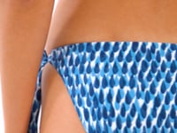 Charger et lire la vidéo dans la visionneuse de la Galerie, Video: Rio De Sol Bas Bottom Chuva Gisele
