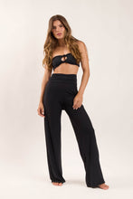 Charger l&#39;image dans la galerie, Model Front: Rio De Sol Pantalon De Plage Black Pants Knot
