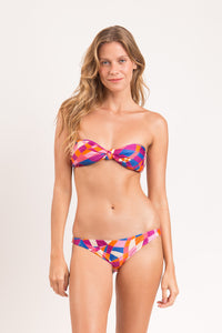 Model Front: Rio De Sol Bas Bottom Funny Essential-Comfy