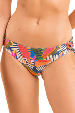 Charger l&#39;image dans la galerie, Gallery: Rio De Sol Bas Bottom Jungle Madrid
