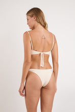 Charger l&#39;image dans la galerie, Model Back: Rio De Sol Bas Bottom Malibu-Natural Essential-Iris
