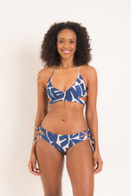 Charger l&#39;image dans la galerie, Model Front: Rio De Sol Bas Bottom Pottery Madrid
