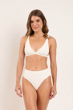 Charger l&#39;image dans la galerie, Model Front: Rio De Sol Bas Bottom Sand-Chantilly Kora

