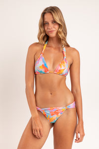 Model Front: Rio De Sol Haut Top Cloud Mel