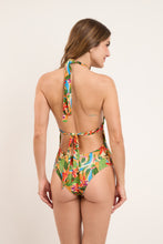 Charger l&#39;image dans la galerie, Model Back: Rio De Sol Une Pièce Tropical Mel-Op
